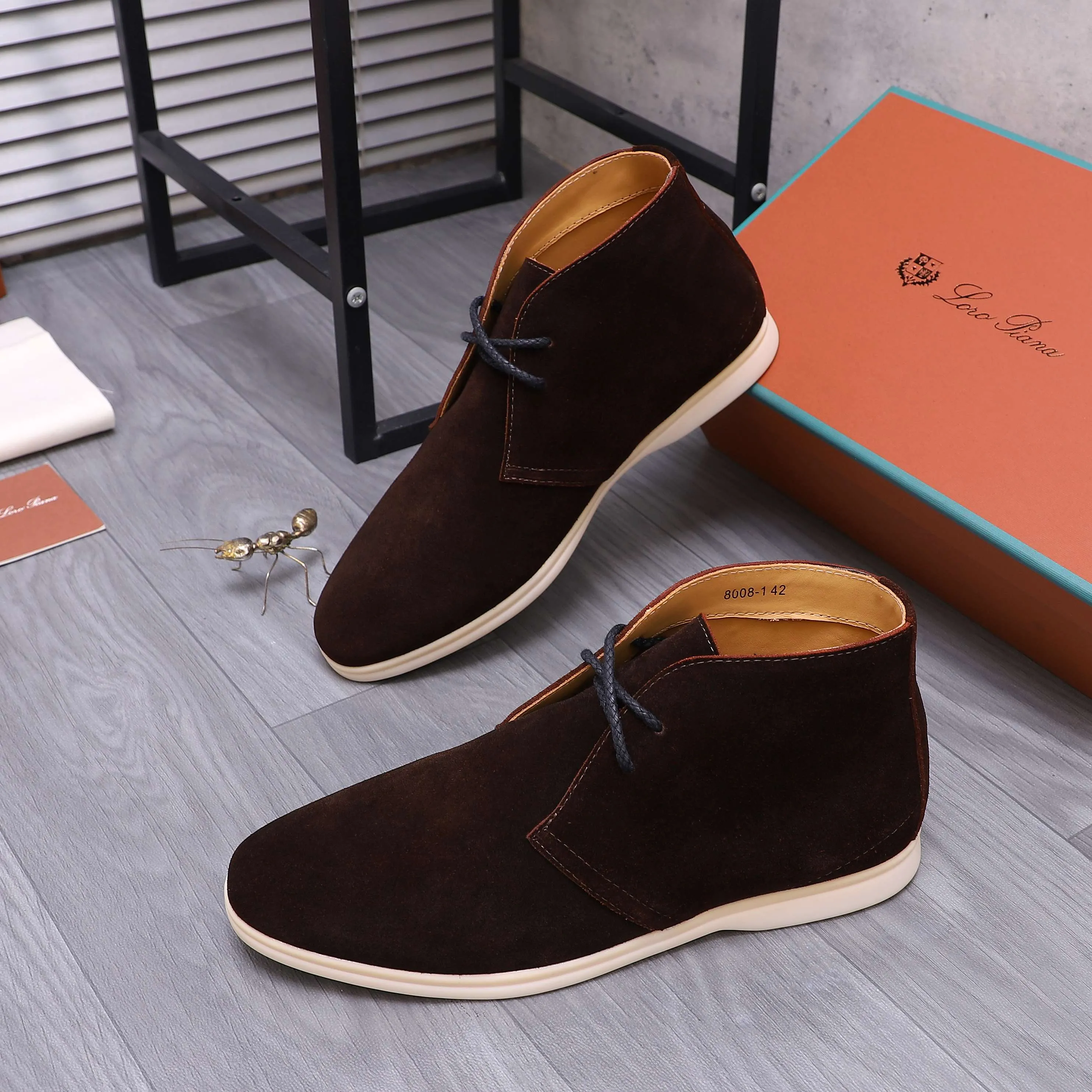 Men's shoes 💰442 Product trademark: Loro Men's shoes 💰iana "nuoyoupianran" high-top casual shoes Regular size: 38-45 (custom-made 45 non-returnable) Product materials: Selected frosted cowhide upper, cowhide lining, original outsole